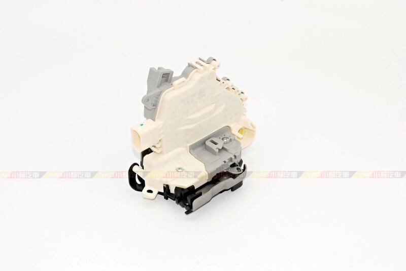 Audi Q3 Q5 Q7 A3 8V Q2 A1 A6 C7 A7 A4 B8 B8.5 B9 A5 A8 後門 六角鎖 門鎖 全新