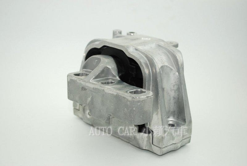 VW Golf Plus Jetta Touran 引擎腳-右 全新