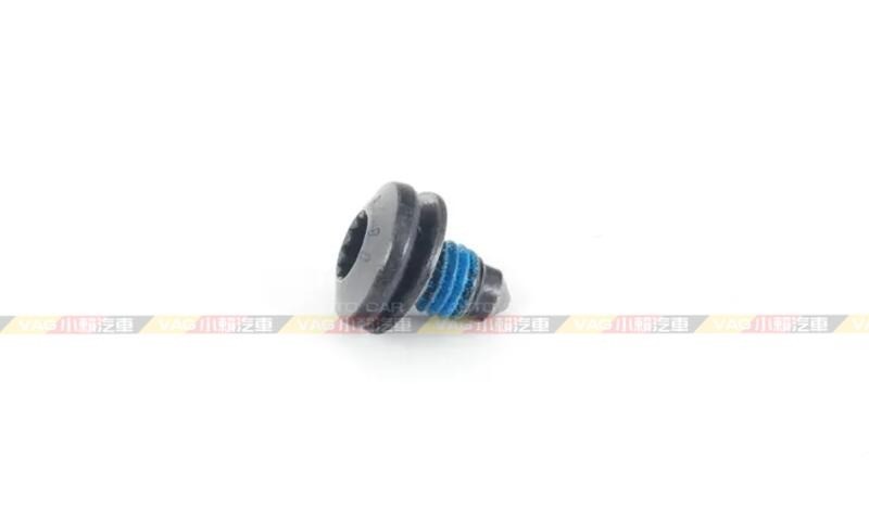 (VAG小賴汽車)六角鎖 螺絲 WHT003348 全新