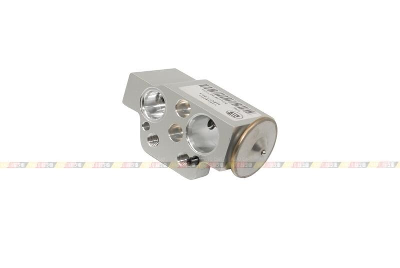 (VAG小賴汽車)A4 A5 Q5 膨脹閥 8T0820679 8T0820679A 全新