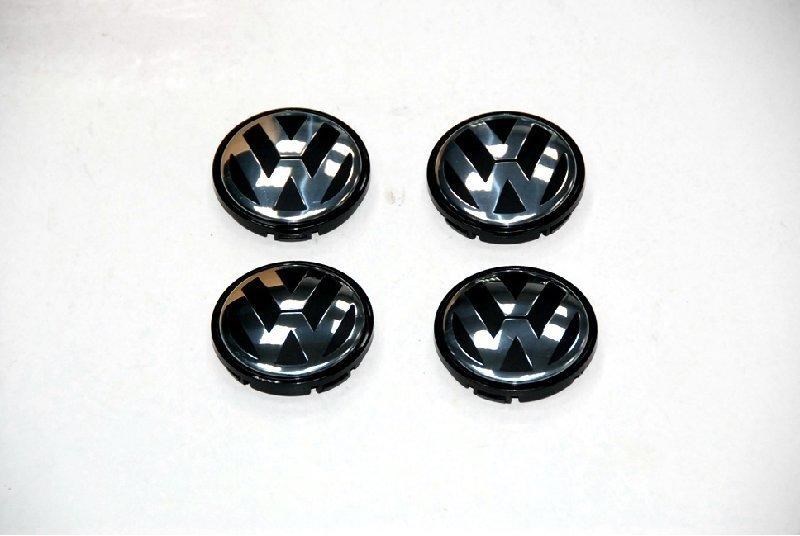 (VAG小賴汽車) 福斯 輪胎蓋golf polo beetle 全新