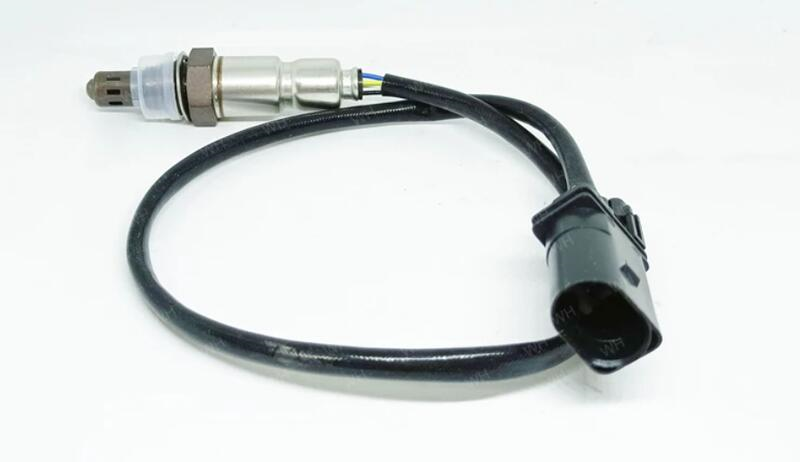 (VAG小賴汽車)含氧感知器 O2 03F906262 03F906262B 全新
