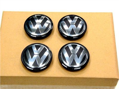 (VAG小賴汽車) 福斯 輪胎蓋golf polo beetle 全新